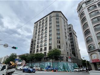 藍天麗池飯店列紅單確認拆除 周邊道路預警性封路