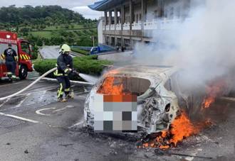 五指山國軍公墓驚傳火燒車 火勢12分鐘撲滅只剩骨架