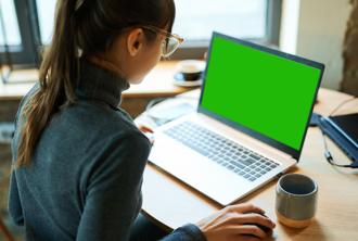 資深同事集體閃人 傳產菜鳥「剉咧蛋」 過來人揭優勢