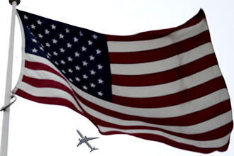 美經濟全球稱王 赤字遽增成隱患