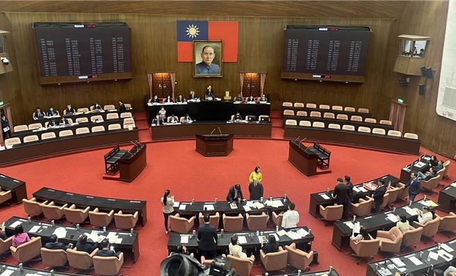 立法院会。（杨亚璇摄）