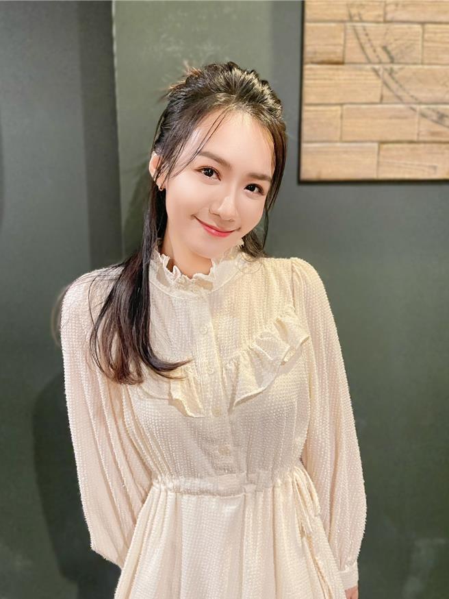 李又汝推出新单曲〈让耶稣带路〉。（艺起发光提供）