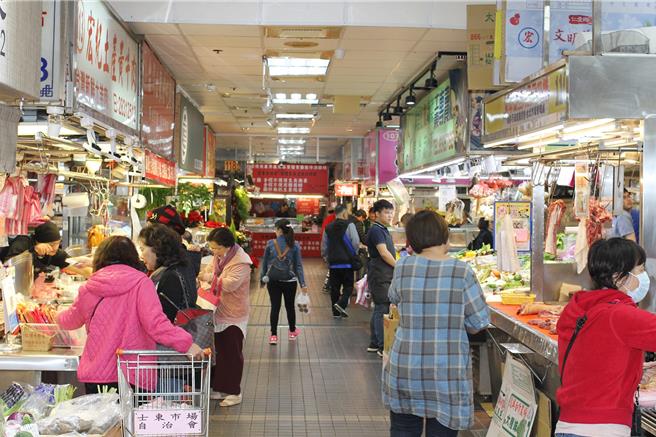 为庆祝士东市场再度蝉联五星荣誉并回馈老顾客，士东市场将在27日推出「士上只有妈妈好-5星飨乐回馈季」。（黄敬文翻摄）