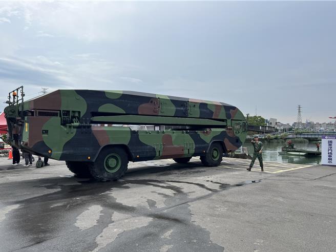 北市年度灾害防救演习于河双21码头举行，并採用「无脚本」方式办理。（翻摄照片／林郁平台北传真）