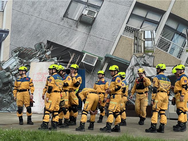 北市年度灾害防救演习于河双21码头举行，并採用「无脚本」方式办理。（翻摄照片／林郁平台北传真）
