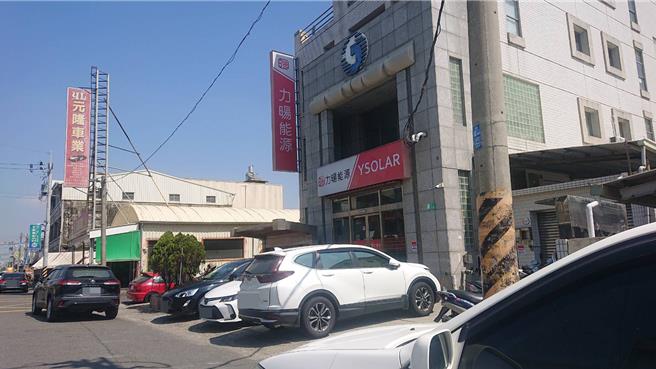 台南市光电弊案爆发官、商勾结走后门，包括台南市经发局5名官员与力旸公司10名业者被起诉。（程炳璋摄）