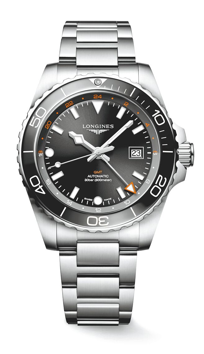 浪琴表深海征服者系列GMT腕表HYDROCONQUEST GMT 43mm黑色面盤不鏽鋼鍊帶款，10萬300元。（Longines提供）