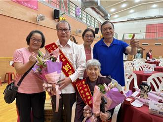 有洋蔥！抗癌鬥士照顧失智母365天不間斷 孝行令人動容