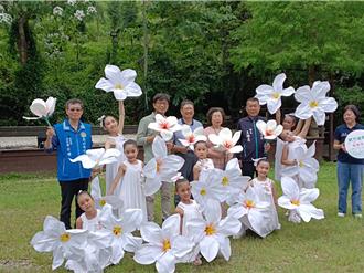 五月雪提早报到 竹县桐花祭漫游十二寮