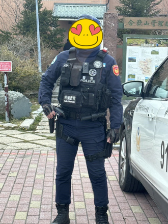 一票妹子想爬山了！合歡山「帥警」引暴動 保七總隊長親認證