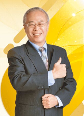 因推動光電發展 林文信曾獲模範公務員