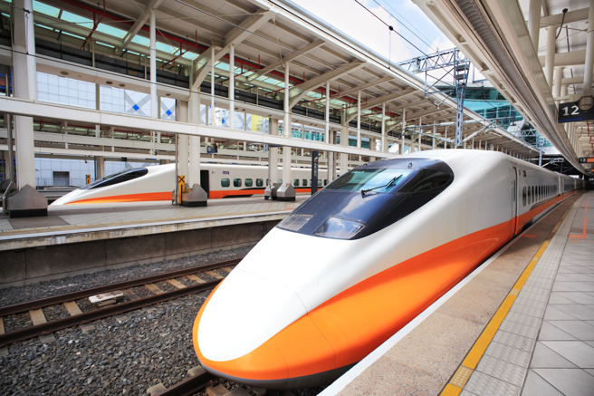 有高铁列车长酒后上工，拒绝实施例行酒测，高铁受到内部检举后调查属实，将祭出惩处。（示意图:shutterstock/达志）