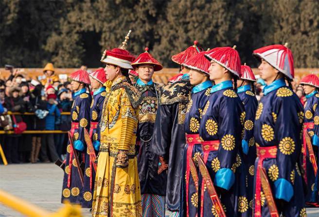 大陆歷史教授毛立平指出，清朝皇帝会对太后称臣，而不是太后向皇帝行跪拜礼。（示意图：Shutterstock／达志）