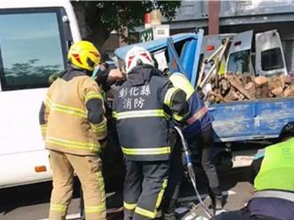 下坡失控衝撞對向廟宇 小貨車駕駛慘死！波及2人受傷