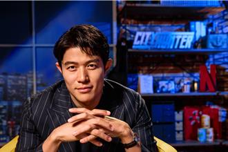 越洋專訪》鈴木亮平《城市獵人》鐵粉親自編舞 「百人面前裸體」喊享受