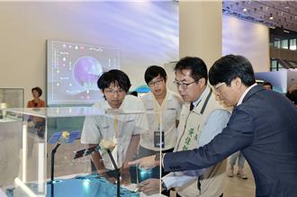 沙崙科學城周年慶展成果 太空中心逾8成零件MIT黃偉哲盛讚