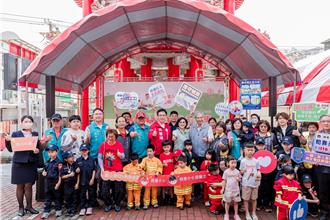 「愛永續」公益列車啟動 民團、里長攜手送物資千人響應