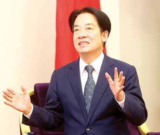 賴清德：助中鋼淨零轉型 碳排符合國際標準