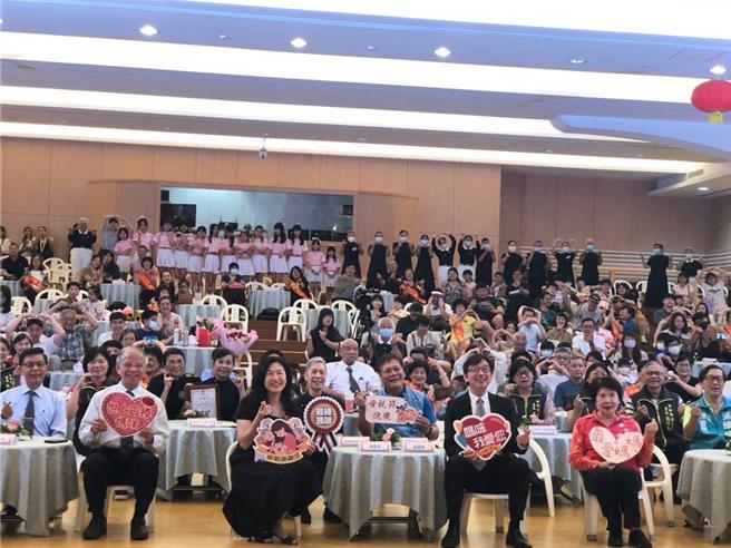 新北市中和区公所27日下午2时于慈济双和静思堂举办「新北市中和区模范母亲表扬」。（中和区公所提供）