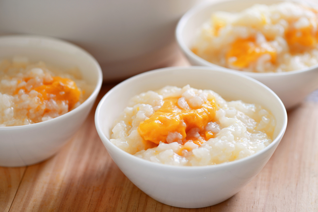 地瓜粥看似清淡，卻是會使血糖飆高的食物。（示意圖，Shutterstock／達志）