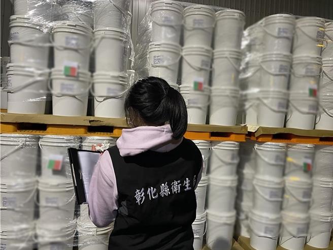 食安事件频传，彰化县卫生局接获他县市通报相关食安案件，派员展开稽查。（资料照片／孙英哲彰化传真）