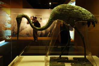 秦始皇陵陪葬神祕青銅鶴 原料比例揭「混血身世」