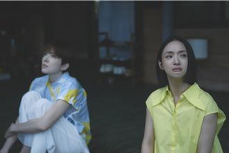 许玮宁裸身流泪美到心碎！林依晨难产画面流出