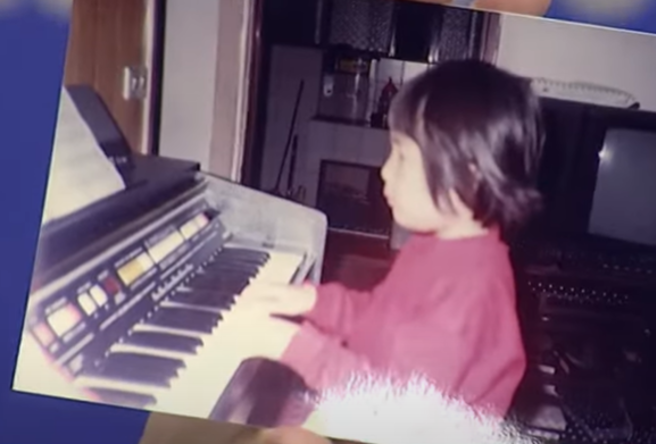 对于绿营攻击弹钢琴一事，徐巧芯回应，她弹的是电子琴，是别人送给他们家的。（取自中天电视周末大爆卦）