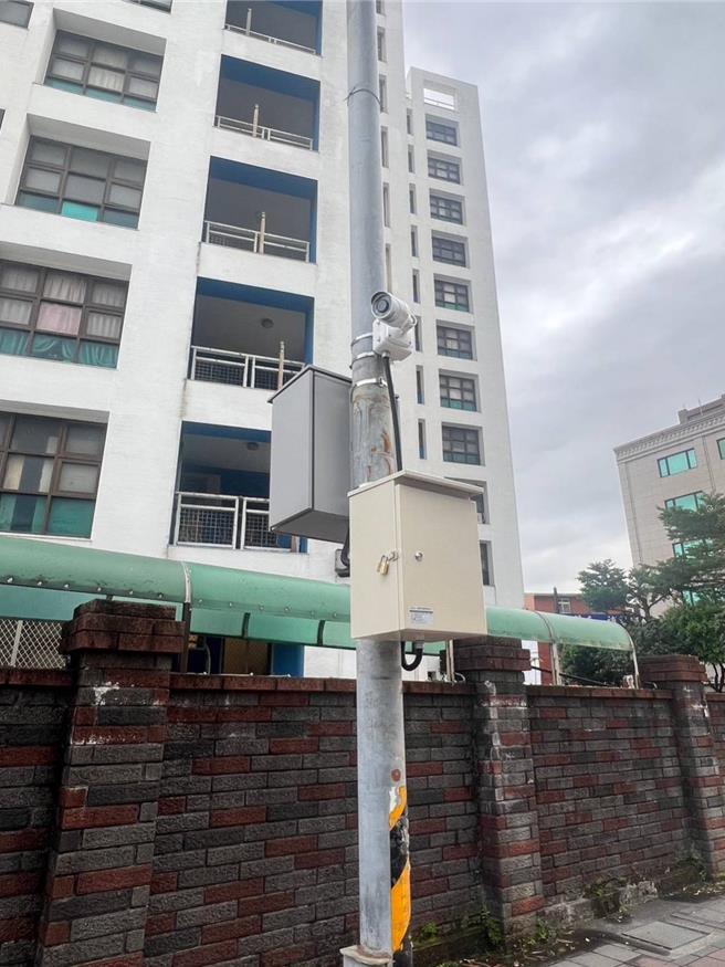 桃园增设13组AI改装排气管侦测设备，只要辨识出疑似改装排气管车辆，就依噪音管制法通知车主到检。（环保局提供／蔡依珍桃园传真）