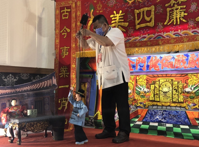 金門傀儡會抽籤詩。（作者提供）