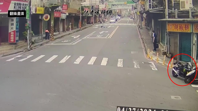 北市泰山区泰林路二段发生一起离奇车祸。（翻摄记者爆料网）