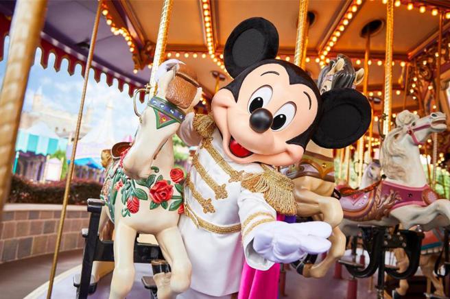 香港迪士尼乐园长者门票（65岁或以上）只要港币100元！ 图／港旅局提供