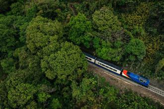 林鐵「栩悅號」喜悅迎賓 5／24徜徉山林間