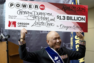 抗癌8年亞裔移民中美423億樂透 兌獎3件事被讚爆