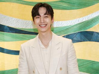 伯爵台北101店開幕  李俊昊來台祝賀