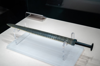 古代就有玻璃 越王勾踐劍鑲嵌2塊 專家揭製作祕法