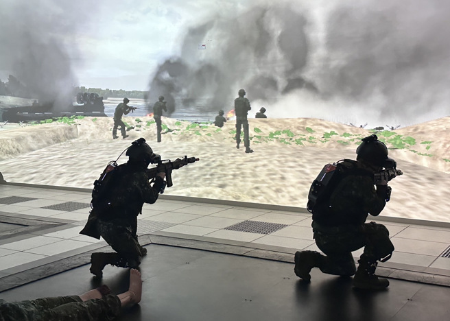 直擊！亞洲最大「戰傷大樓」曝光，悍馬、黑鷹直升機擬真戰場救護。(葉庭欣攝 )