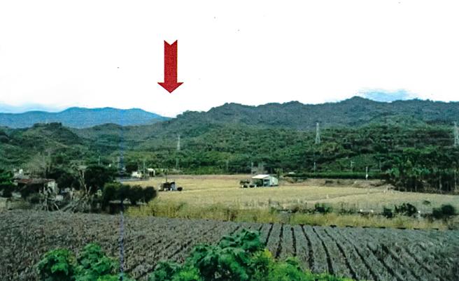 屏东某公司非法雇用5名越南人遭罚30万元后，迟迟不肯缴罚单，案经移送屏东执行分署后，雇主位在泰武乡的半甲山坡地将于5月7日被法拍。（屏东执行分署提供／谢佳潾屏东传真）