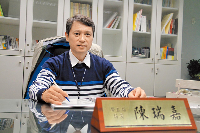 勞工局長陳瑞嘉今在議會備詢時表示，針對北市勞動局將實施離線權一事，新北市暫不跟進。（資料照片）