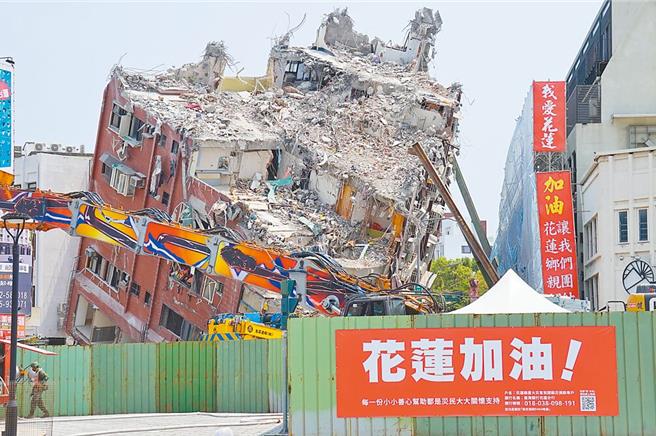 农业部农村发展及水土保持署统计，此次地震导致1391处山区新生崩塌，面积达943.76公顷，其中444处位于24条土石流潜势溪流集水区内，另外62处邻近铁公路，恐将对铁公路交通造成威胁。（本报资料照片）