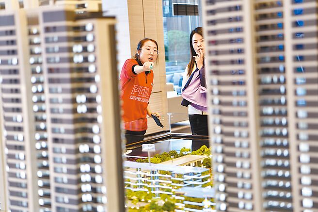 大陸房市限購政策正逐漸退場，成都29日起全面鬆綁房屋限購。圖／中新社