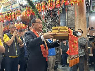 板橋慈惠宮媽祖遶境起駕 侯友宜祈求保佑平安無災