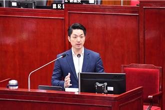 蔣萬安赴議會報告追加減預算   藍綠議員督促地震後房屋更新