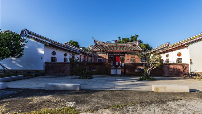 新竹县政府文化局为保存活化文化资产，今年文资管理维护已开始受理申请到5月31日截止，每案最高补助15万元。（罗浚滨摄）