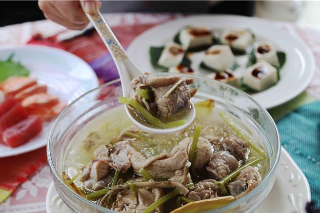 合作社利用山葵开发特色料理。（嘉义县政府提供／吕妍庭嘉义传真）