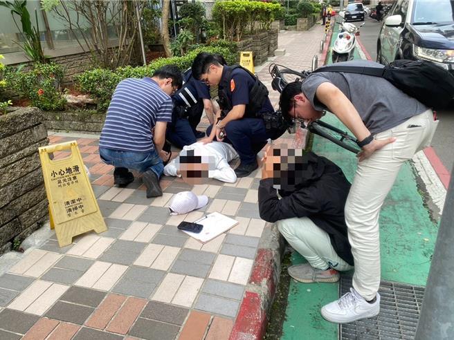 支援警力到場後，當場將3嫌壓制逮捕。（翻攝照片／林郁平台北傳真）