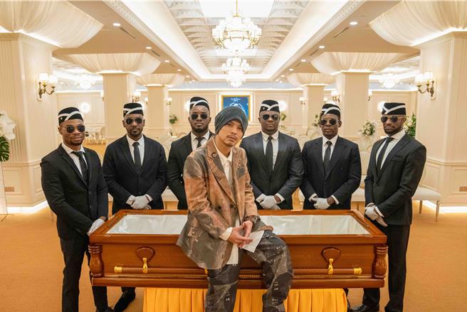 黄明志４月１日举办生前告别式，引发网友热议。(亚洲通文创提供)