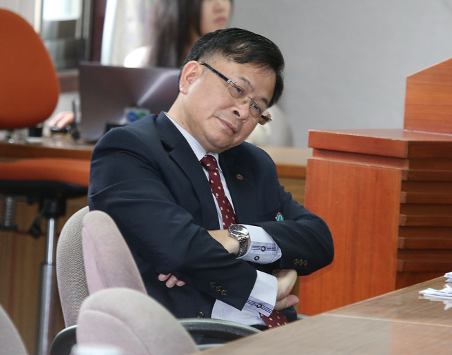 國家通訊傳播委員會（NCC）主委陳耀祥1日出席立法院，遭立法院司法及法制、交通委員會1日聯席會議表決通過移送監察院。（姚志平攝）