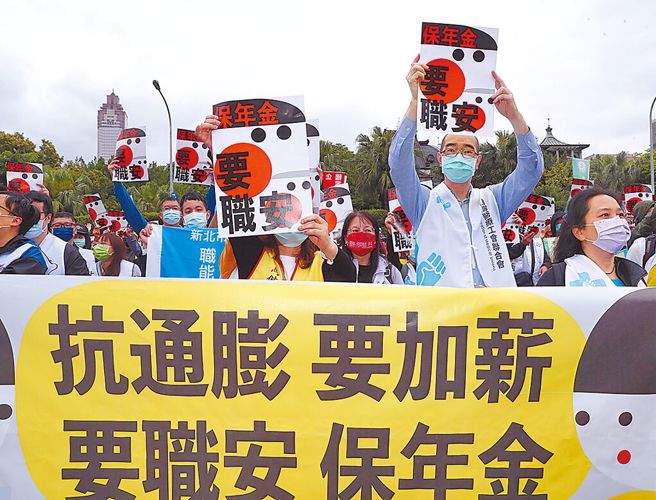 贫富差距拉大，受薪阶级报酬占GDP比重呈现十年新低，也是1980年代以来最低。（示意图／本报资料照片）