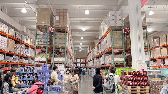 一位人夫近日在好市多買了便宜的不鏽鋼鍋，回家開鍋、刷洗一遍後，覺得冷鍋冷油不沾黏相當好用。（示意圖／資料照）